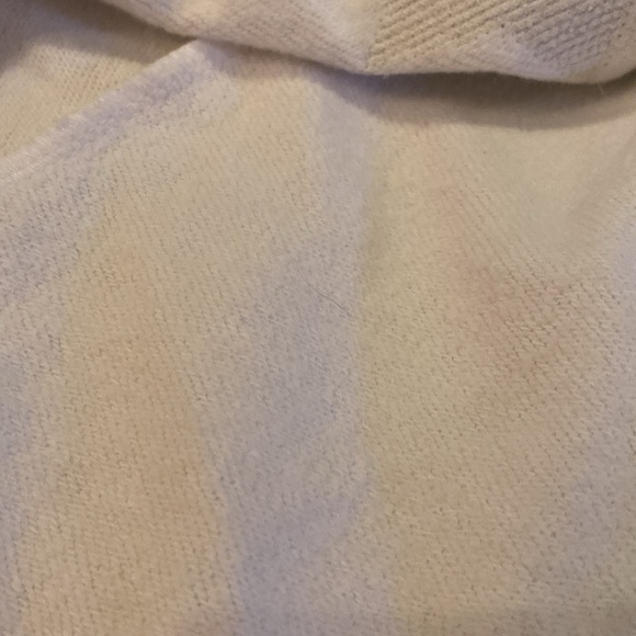 Queen of Sparkles Icon White Shorts Emoji  Sequined Motifs Size SMALL - Picture 11 of 11